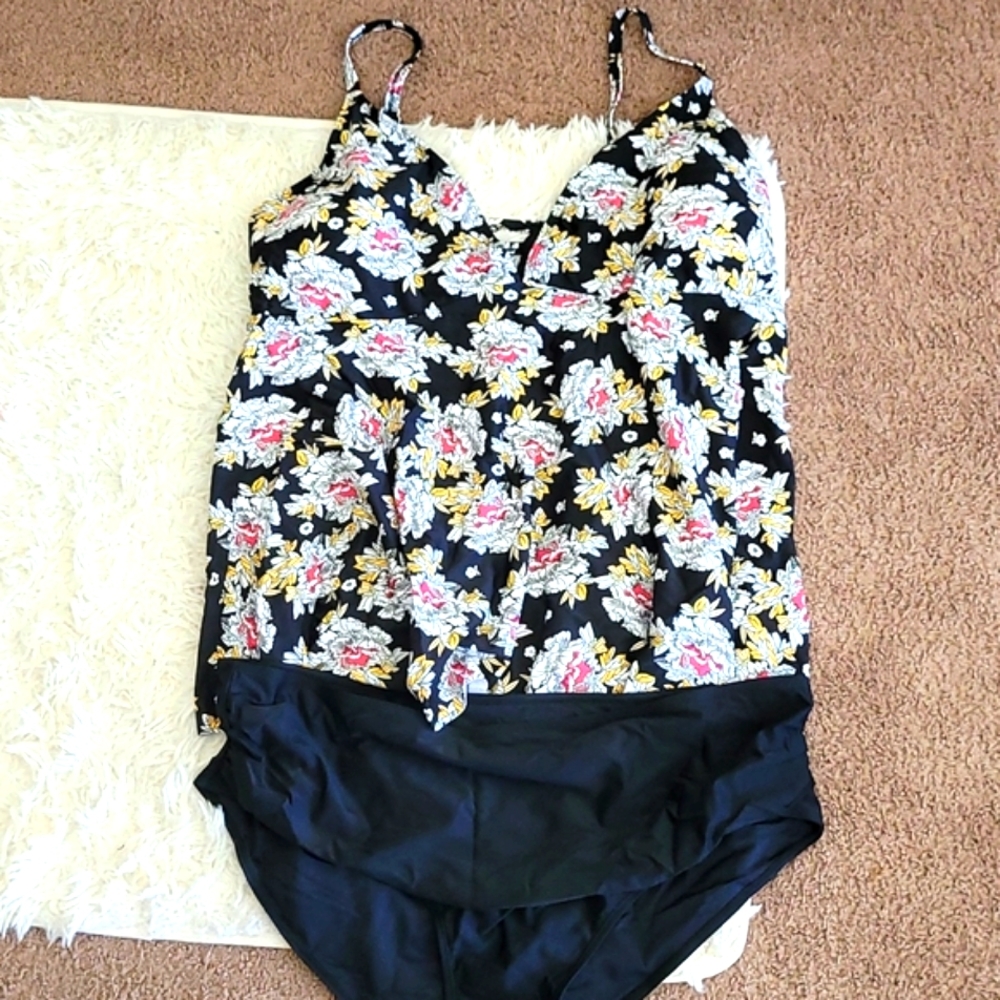 Kindredtrends 2pc tankini floral print 3X
